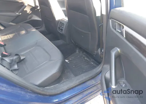 2017 Volkswagen Passat 1.8T Se z USA, uszkodzony, nr VIN 1VWBT7A38HC049181